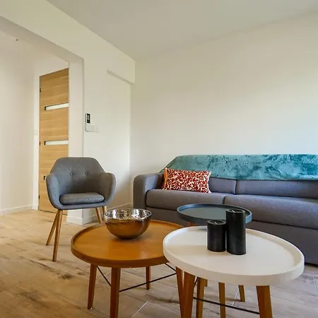 Appartement Le Semnoz Pour 3 Personnes à Deux Pas Du Lac!